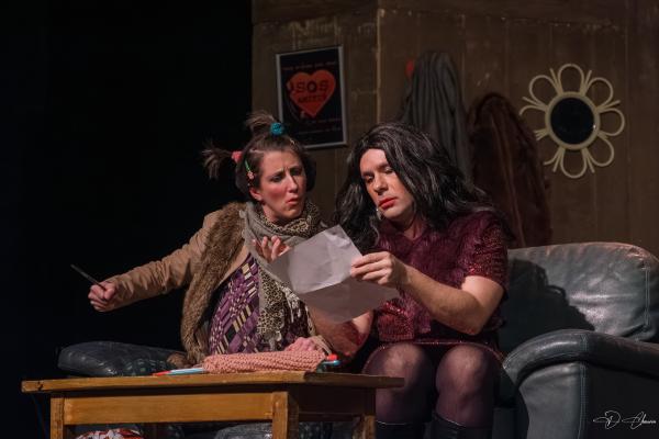 sortie à ERAGNY, Val d'oise. LE PÈRE NOËL EST UNE ORDURE Sortir à ERAGNY(Val d'oise). ERAGNY.