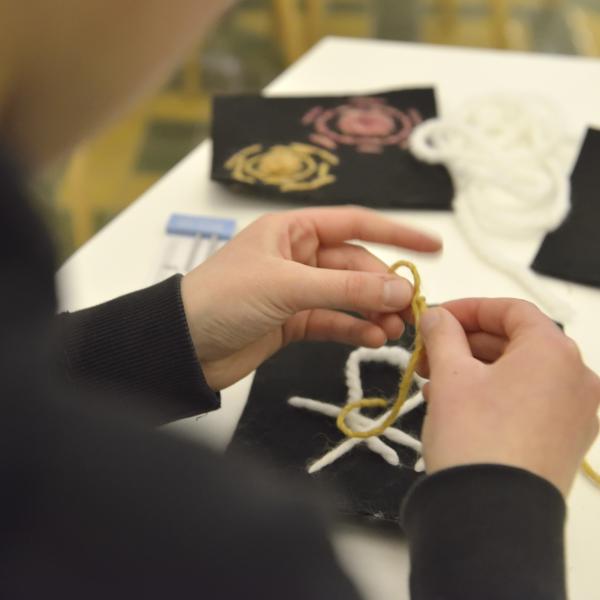 sortie à ST OUEN L AUMONE, Val d'oise. VISITE DE L’EXPOSITION ET ATELIER EN FAMILLE Sortir à ST OUEN L AUMONE(Val d'oise). ST OUEN L AUMONE.