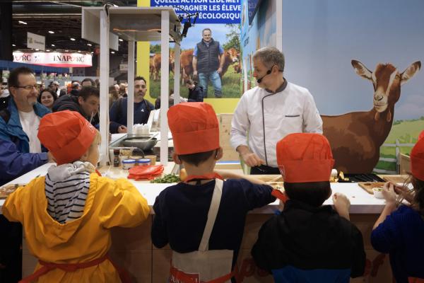 Sortir &agrave; PARIS(Paris). PARIS.