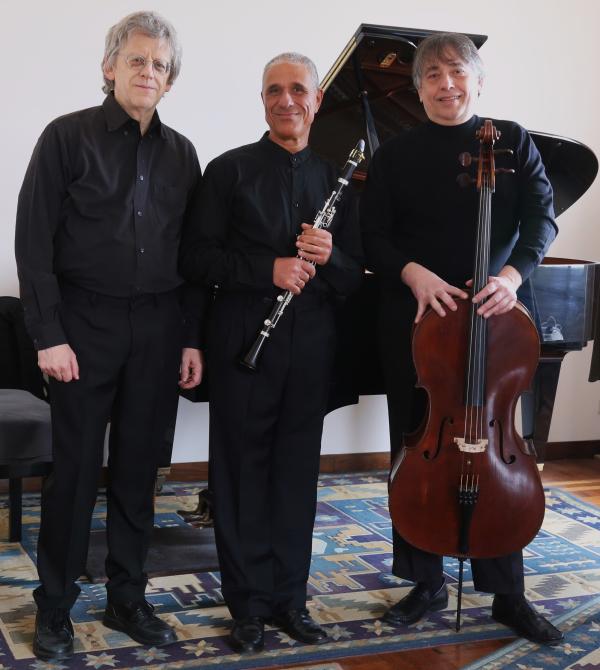 sortie à PARIS, Paris. TRIO DI GENOVA Sortir à PARIS(Paris). PARIS.