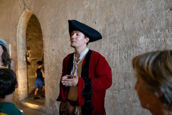 Sortir &agrave; CREST(Dr&ocirc;me). CREST.